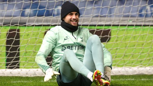 Gestopte Tottenham-doelman (26) doet boekje open over carrièreswitch: 'Ik voelde altijd al dat ik anders was'