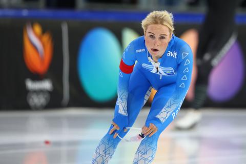 Marijke Groenewoud domineert 3000 meter tijdens WCKT, Antoinette Rijpma-de Jong mist World Cups