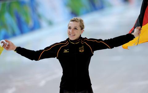 Schaatsicoon Anni Friesinger (49) deelt openhartige update na 'heftige maand': 'Er is veel gebeurd'