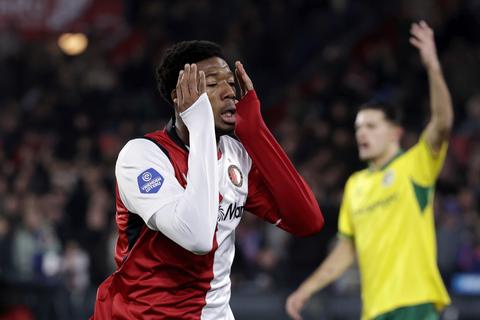 Live Eredivisie | PSV kan profiteren van puntenverlies koploper Feyenoord, Ajax - AZ belooft spektakel