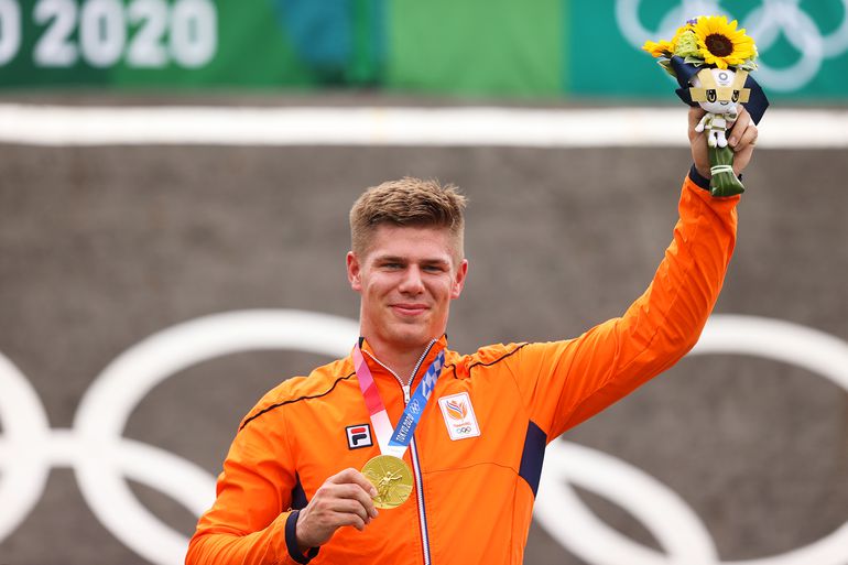 BMX-kampioen Niek Kimmann openhartig over ziekte en vaderschap: 'Een ander hoofdstuk in mijn leven'