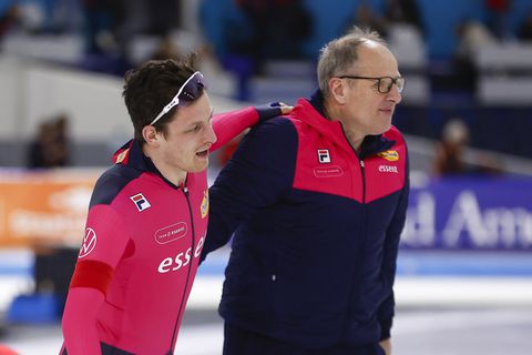 Schaatscoach Jac Orie sneert na 'bloedbad' naar critici als Kjeld Nuis: 'Dat is niet het moment'