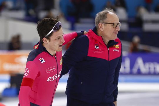 Schaatscoach Jac Orie sneert na 'bloedbad' naar critici als Kjeld Nuis: 'Dat is niet het moment'