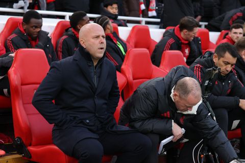 Arne Slot waakt voor herhaling van valkuil in nieuwjaarsduel, Liverpool waarschuwt fans