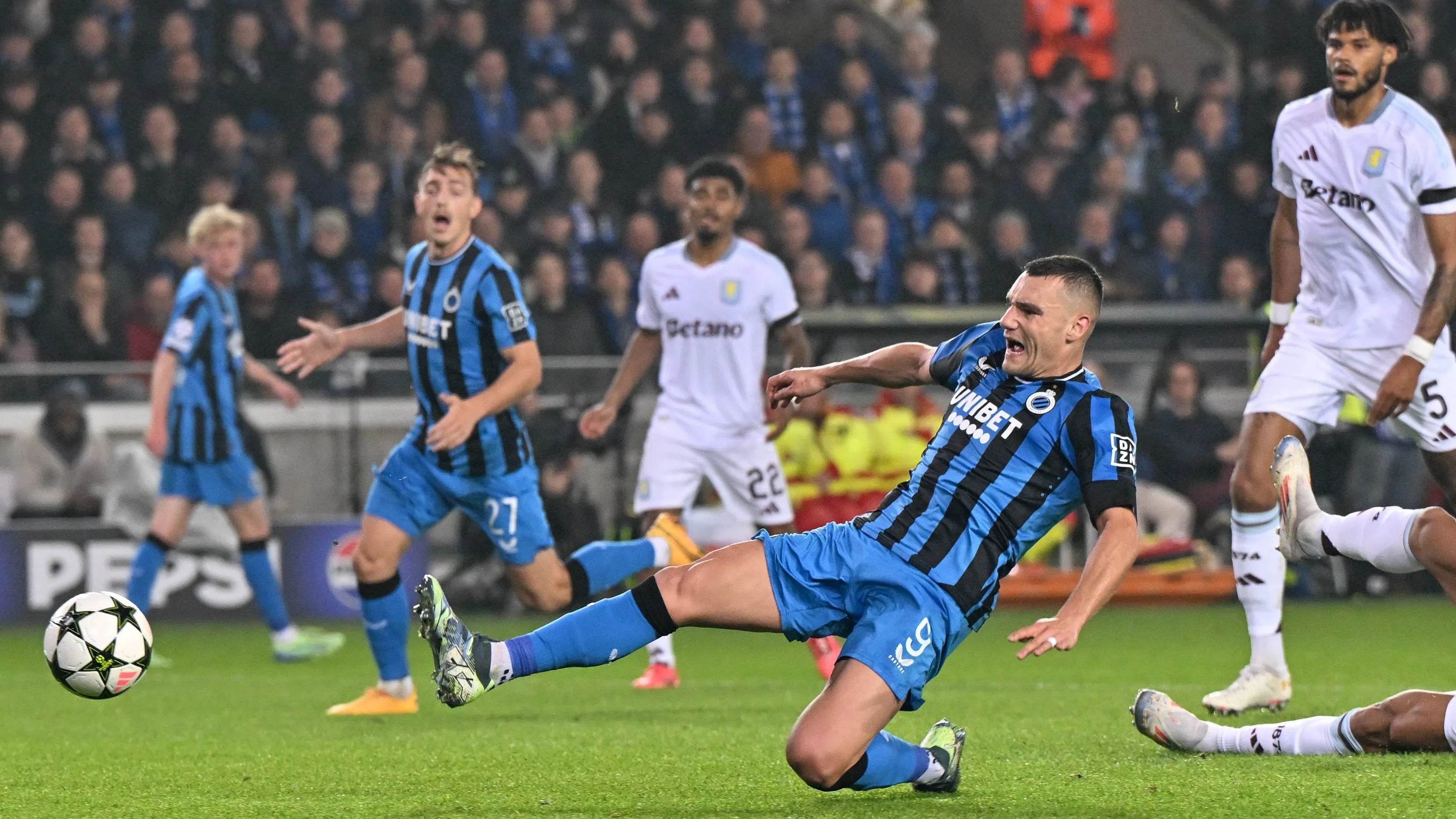 ⚽ ШАМПИОНСКА ЛИГА: Брюж няма да се дадат на Астън Вила