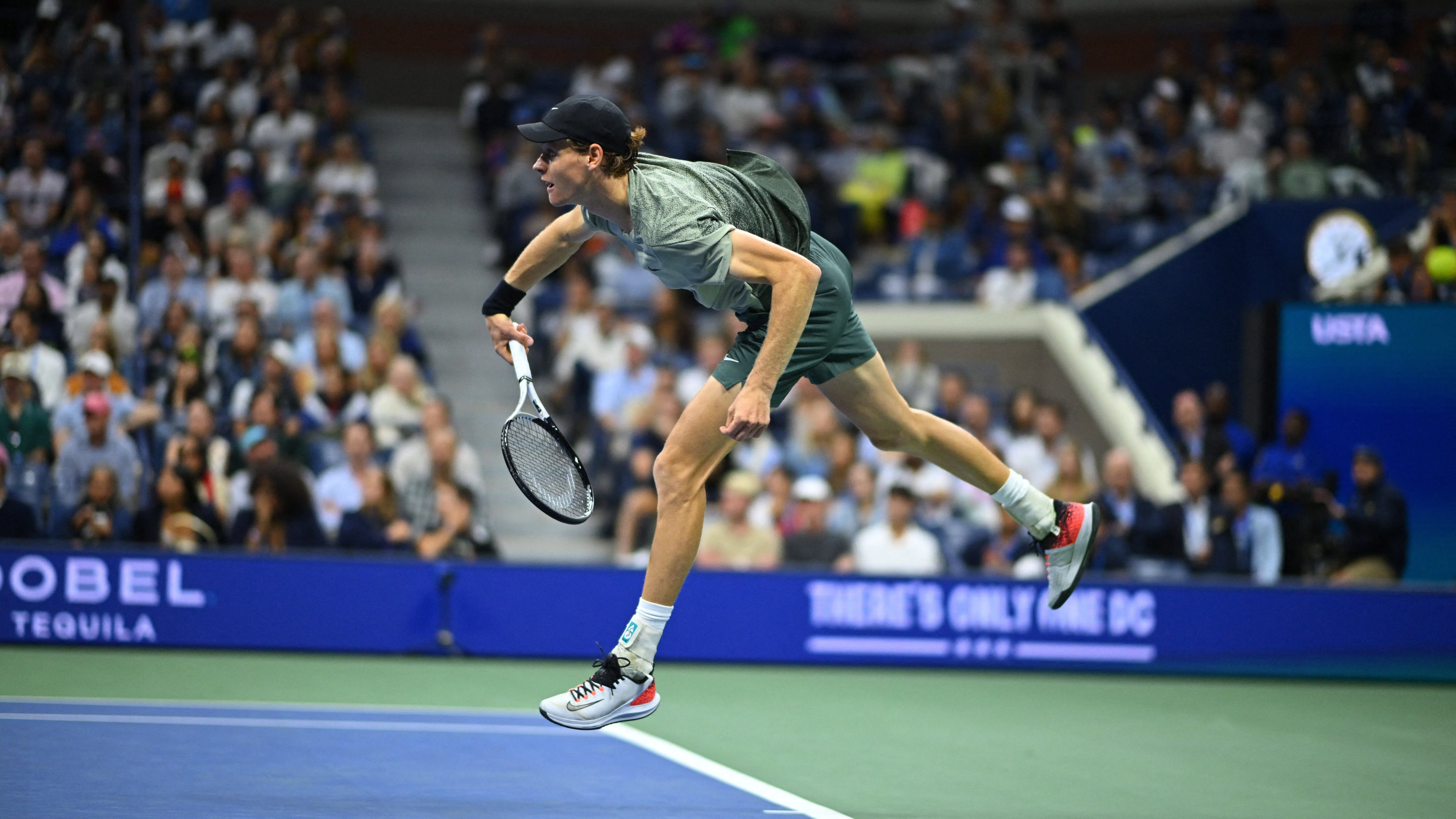 🎾US OPEN: Синер и Медведев ще играят поне четири сета