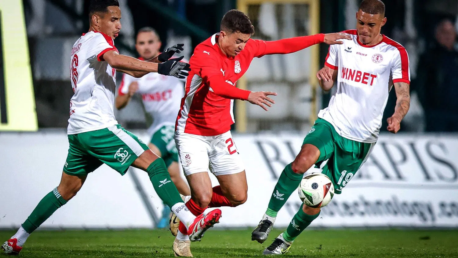 🇧🇬 ПЪРВА ЛИГА: Без домакински победи в последните два мача от 14-ия кръг