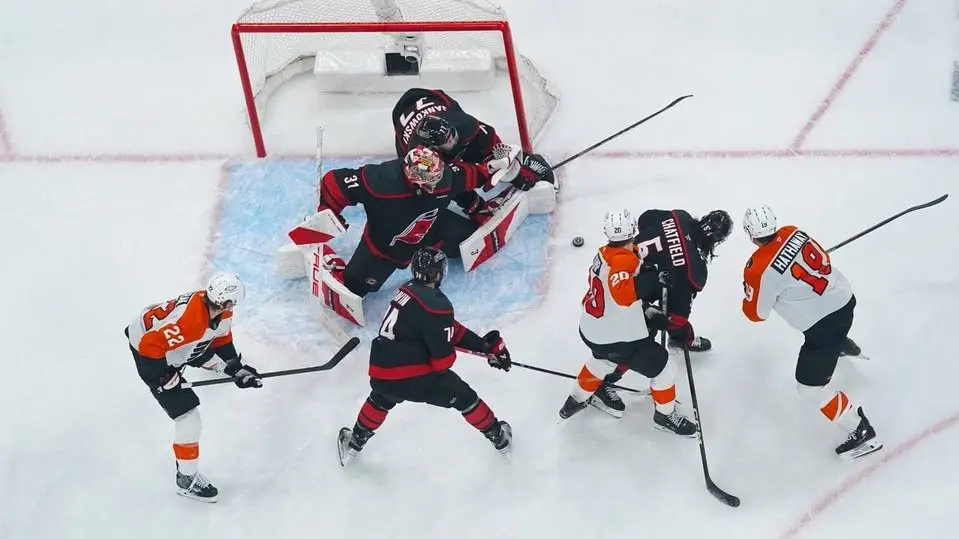 🏒 NHL: Малко попадения на Каролина – Филаделфия