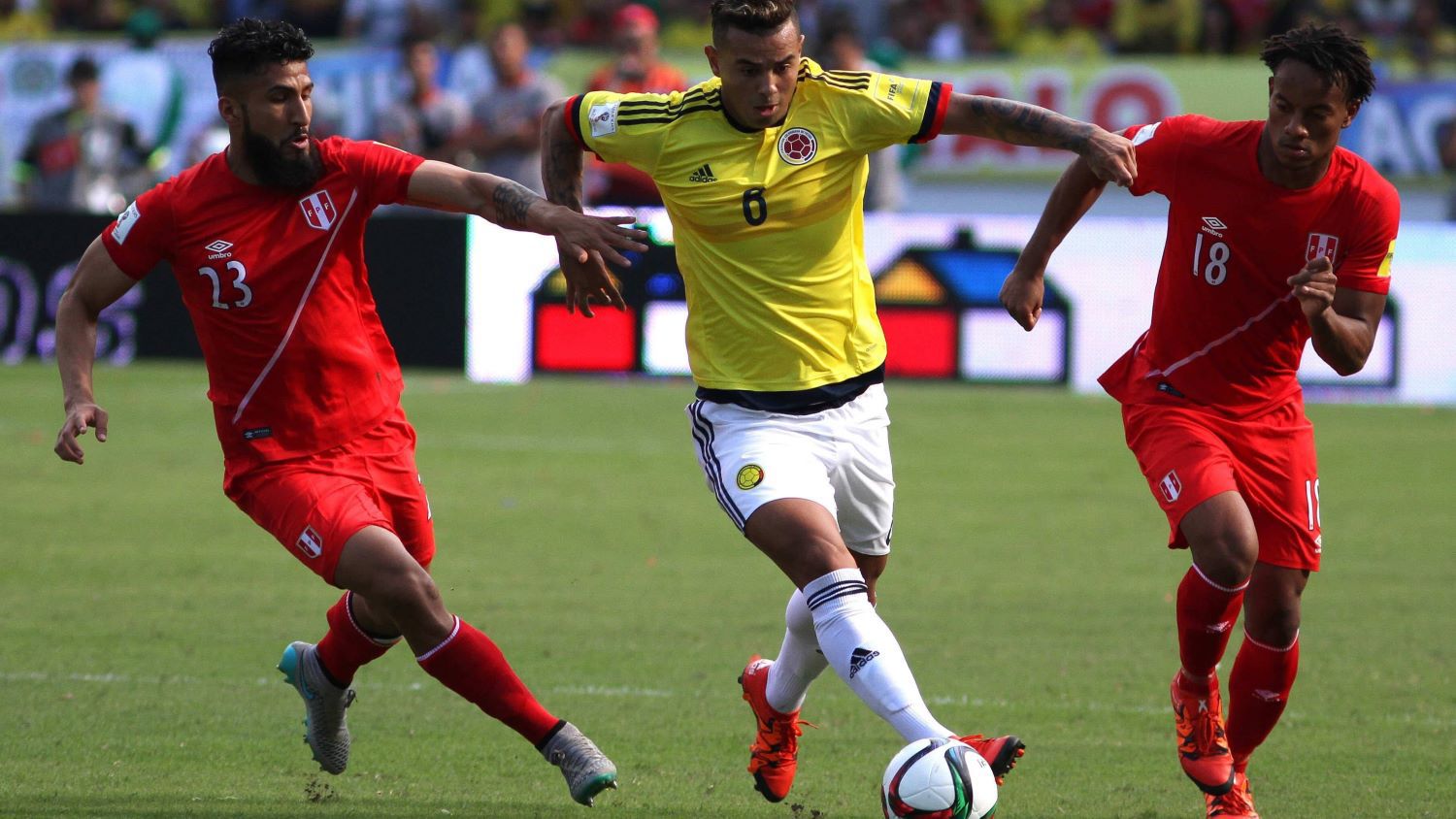 Колумбия е изявен фаворит срещу Перу.