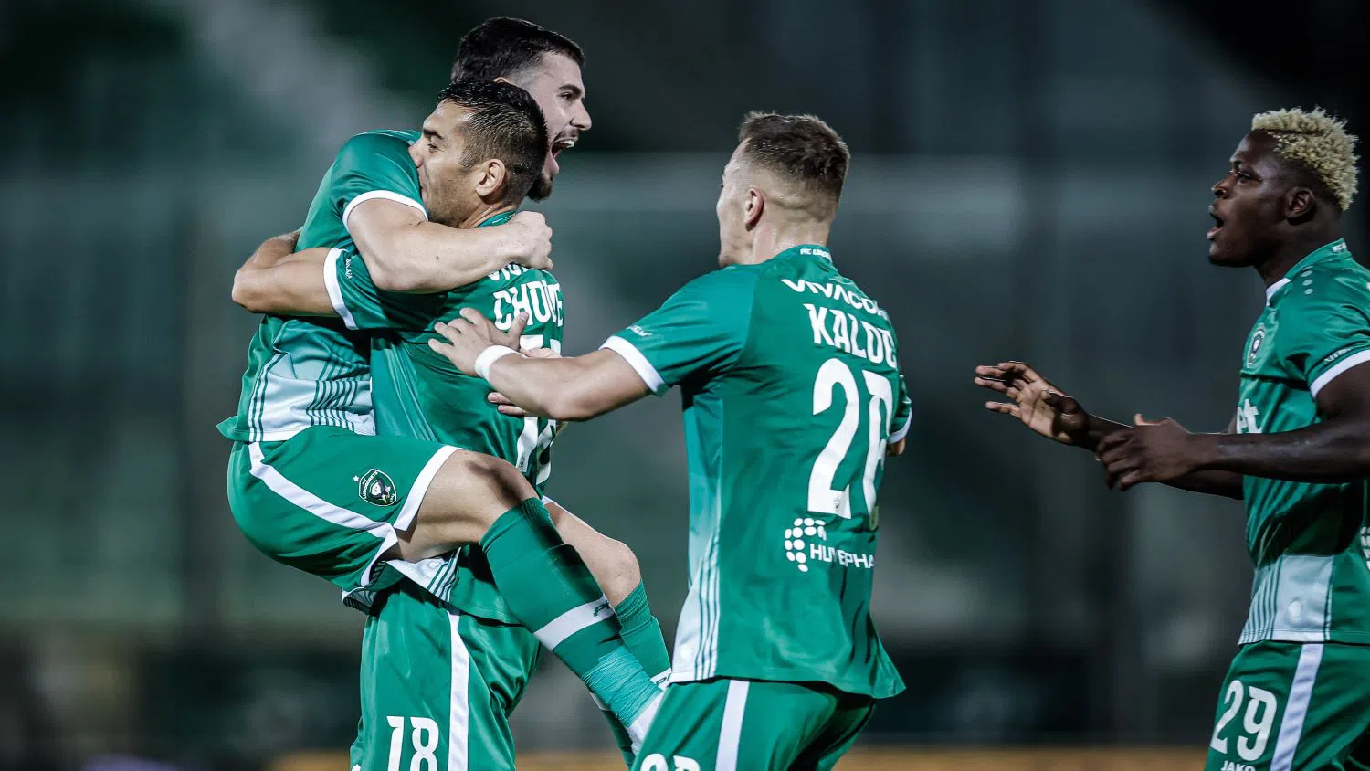⚽ ШАМПИОНСКА ЛИГА: Размяна на голове на Лудогорец - Ференцварош 