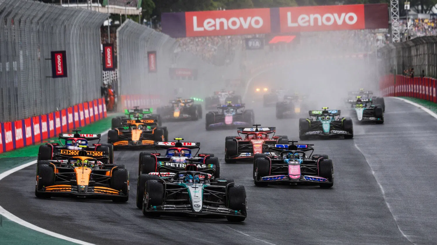 🏁ФОРМУЛА 1: И времето ще е срещу „Ред Бул“ в Бразилия