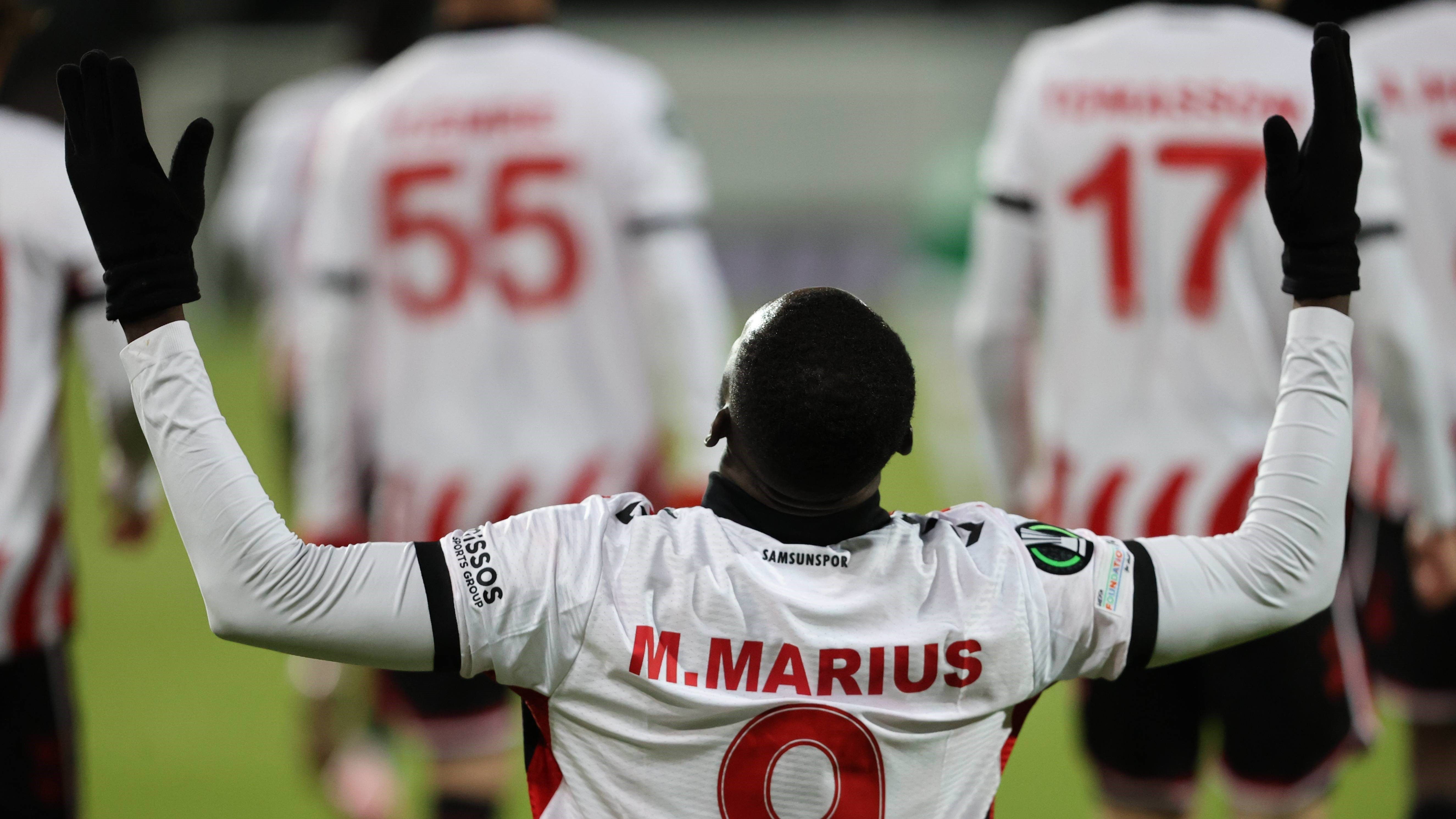 Самсунспор ще окаже съпротива на Фенербахче.