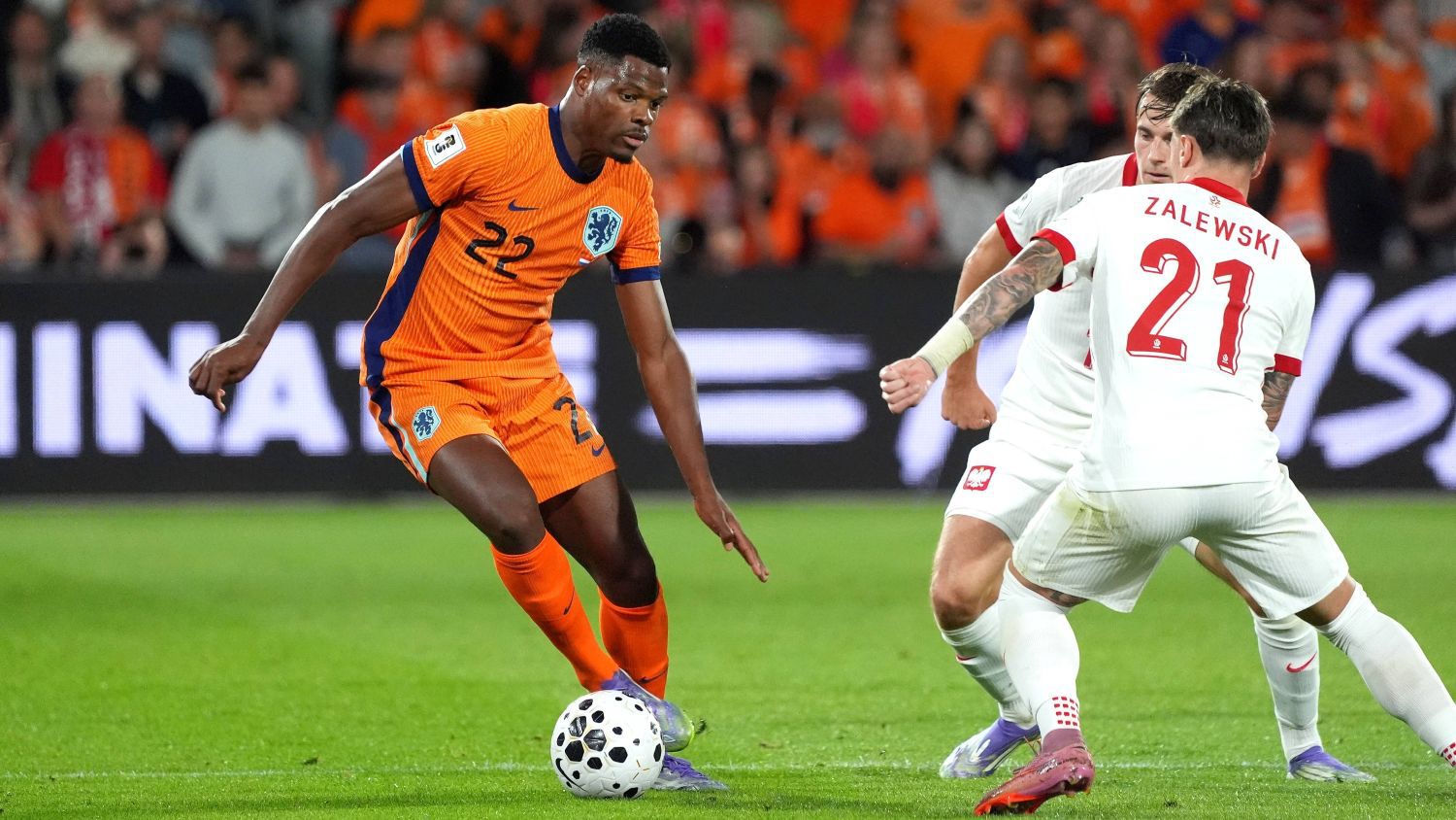 Полша и Нидерландия ще подходят предпазливо.