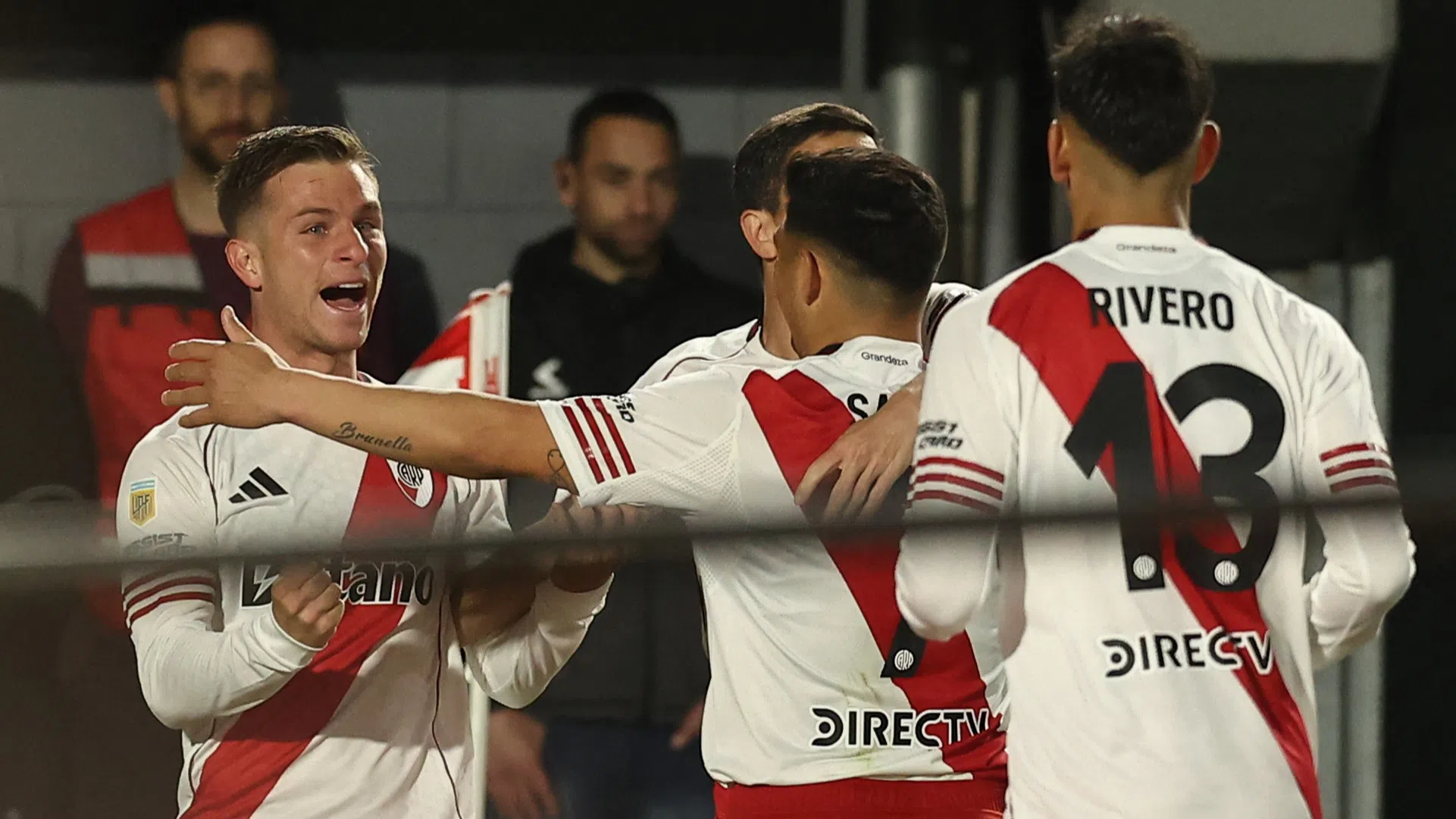 ⚽ ФУТБОЛ МИКС: Постен първи мач между Ривър Плейт и Палмейрас