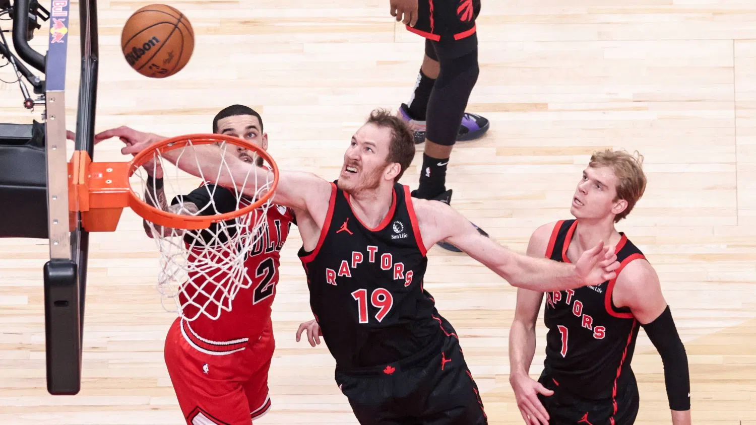 🏀NBA: Чикаго няма да е проблем за гостуващия Торонто