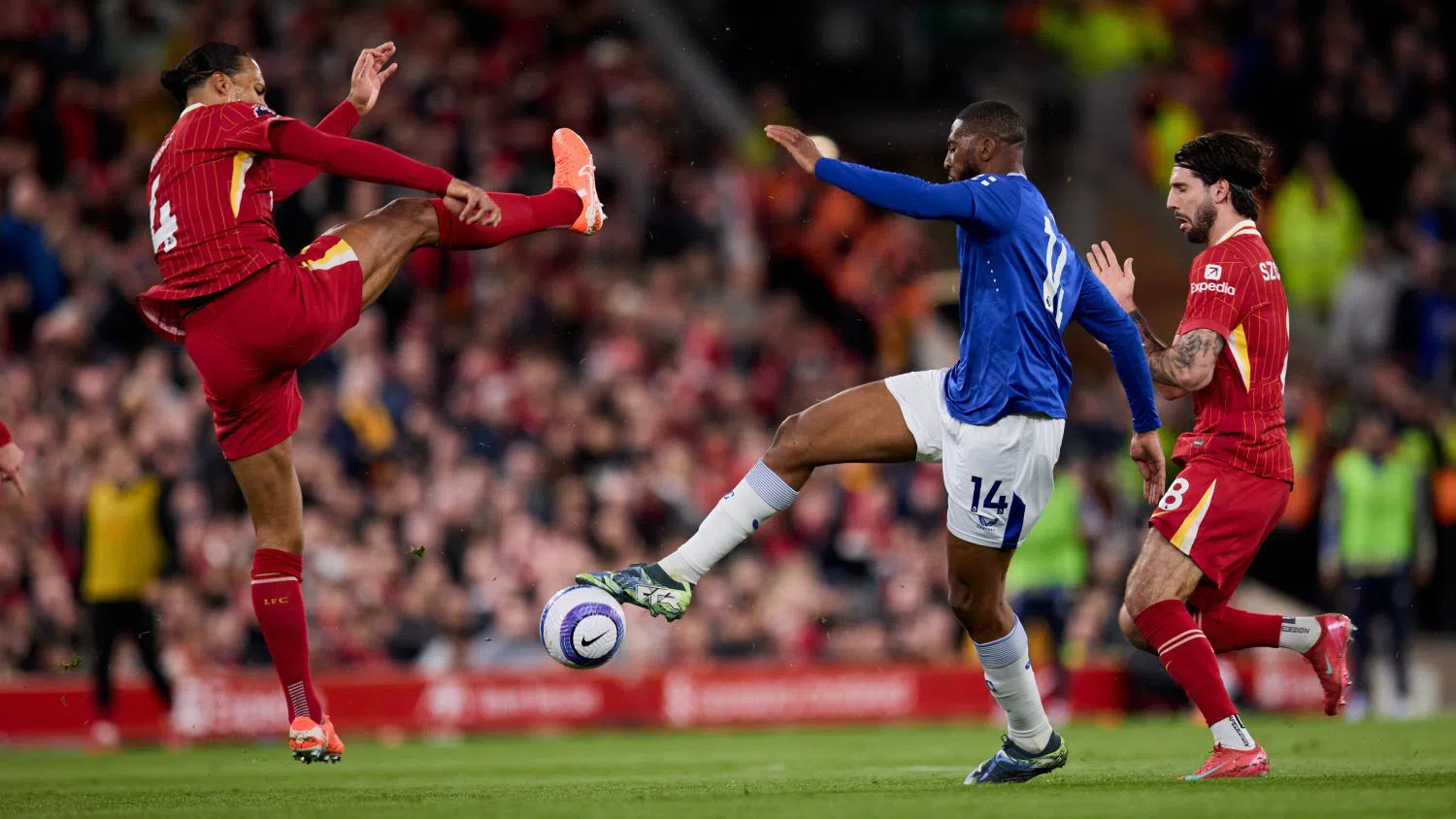 🏴󠁧󠁢󠁥󠁮󠁧󠁿 ВИСША ЛИГА: Ъндър на Ливърпул - Евертън