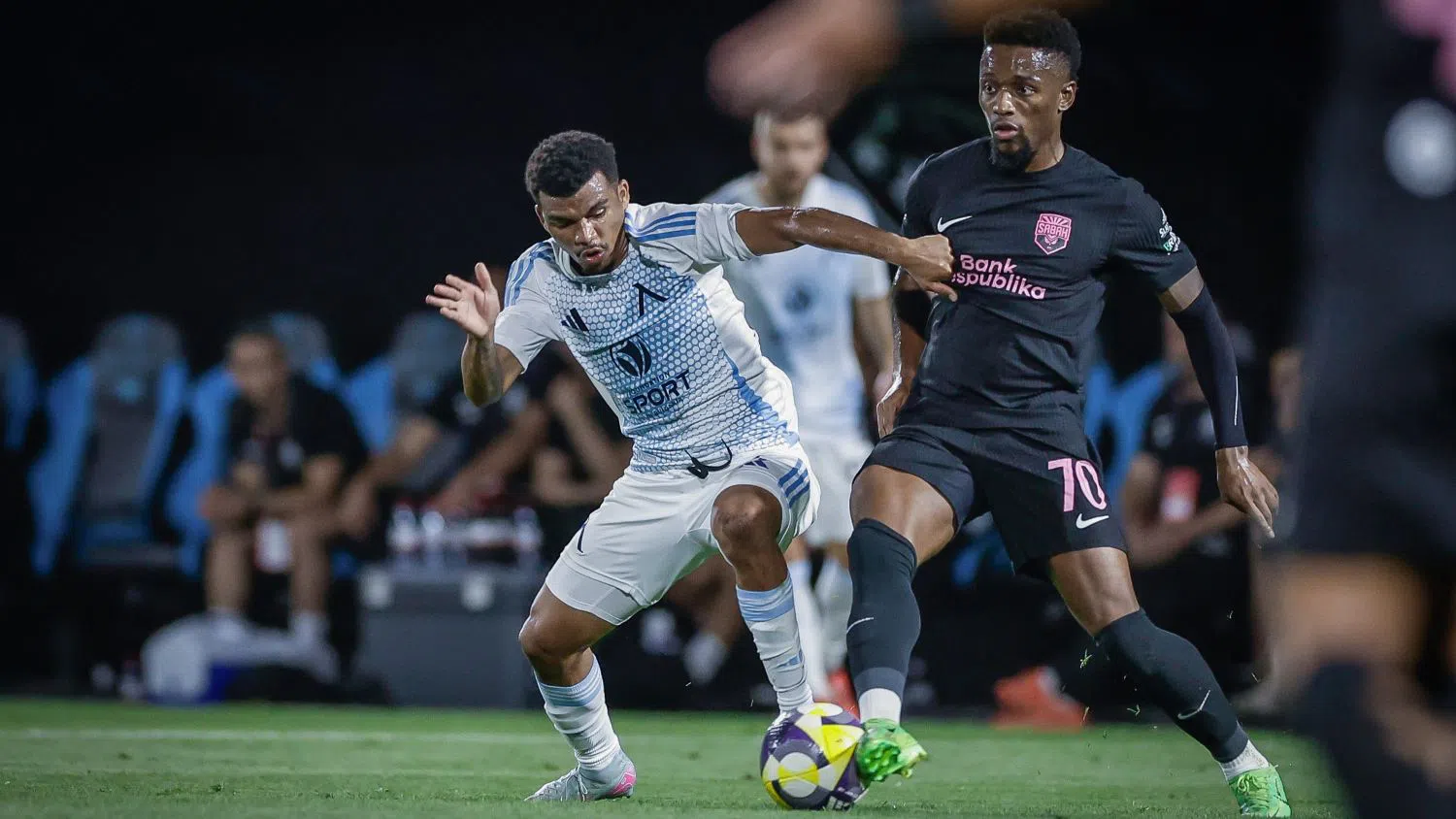 ⚽ ЛИГА НА КОНФЕРЕНЦИИТЕ: Гол-гол на Левски - АЗ Алкмаар