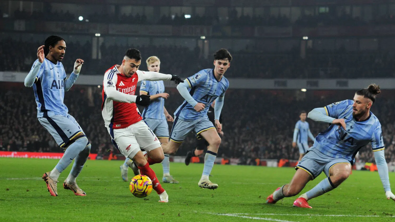 🏴󠁧󠁢󠁥󠁮󠁧󠁿ВИСША ЛИГА: Без проблеми за Арсенал в дербито на Северен Лондон