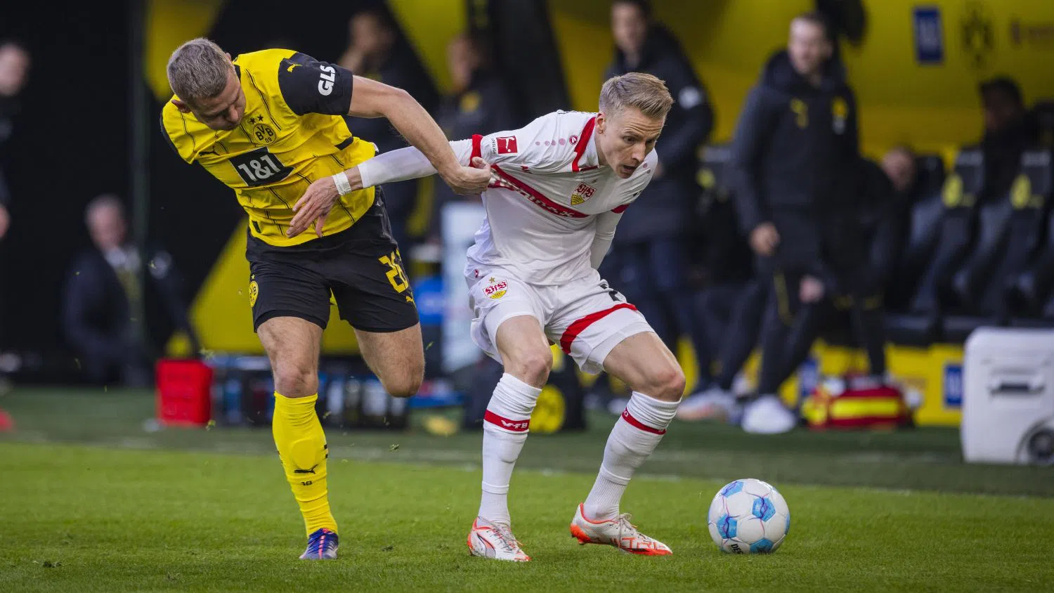 🇩🇪 БУНДЕСЛИГА: Борусия Дортмунд ще победи Щутгарт