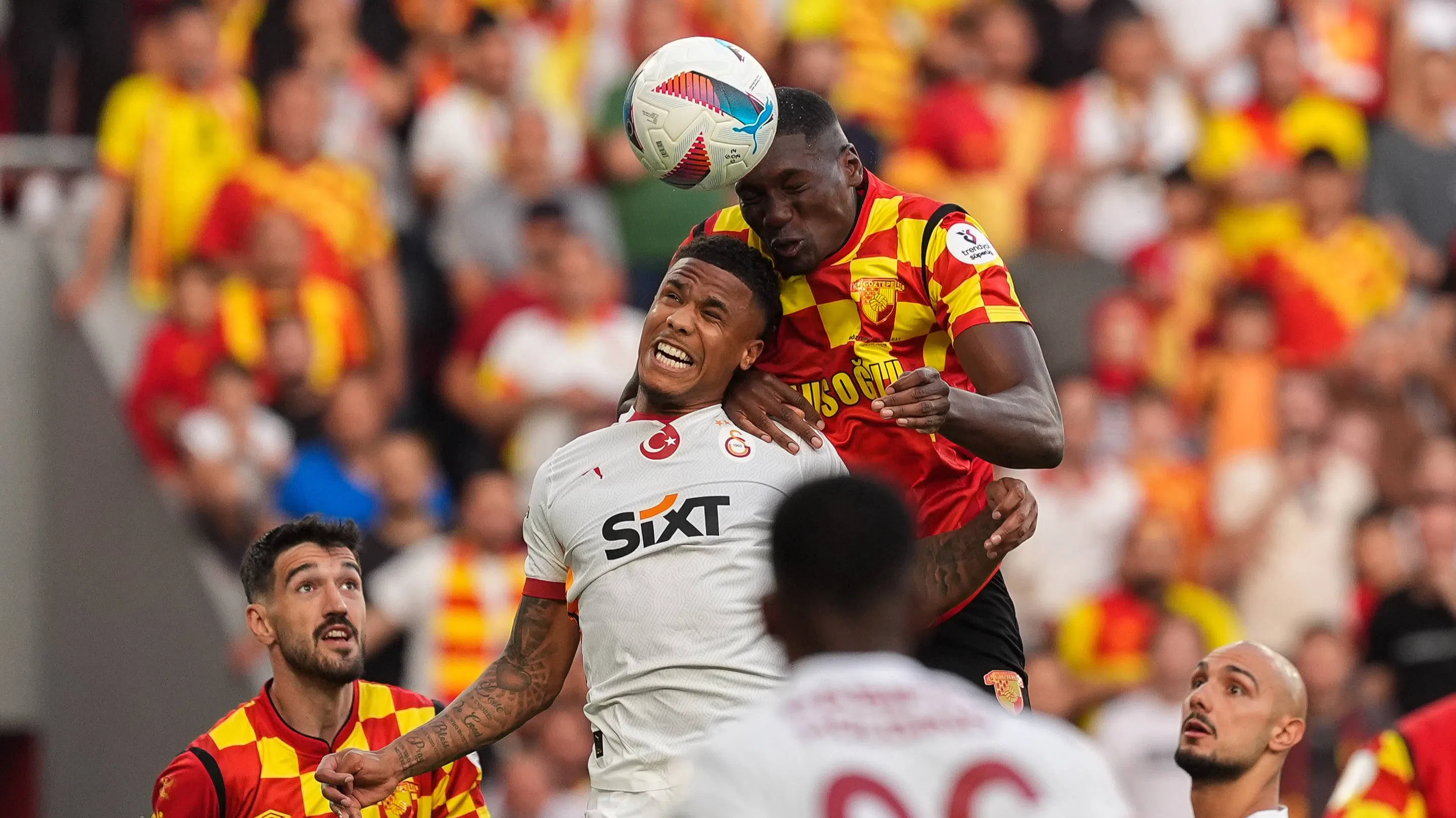 ⚽ ФУТБОЛ МИКС: Гьозтепе ще вкара на Галатасарай