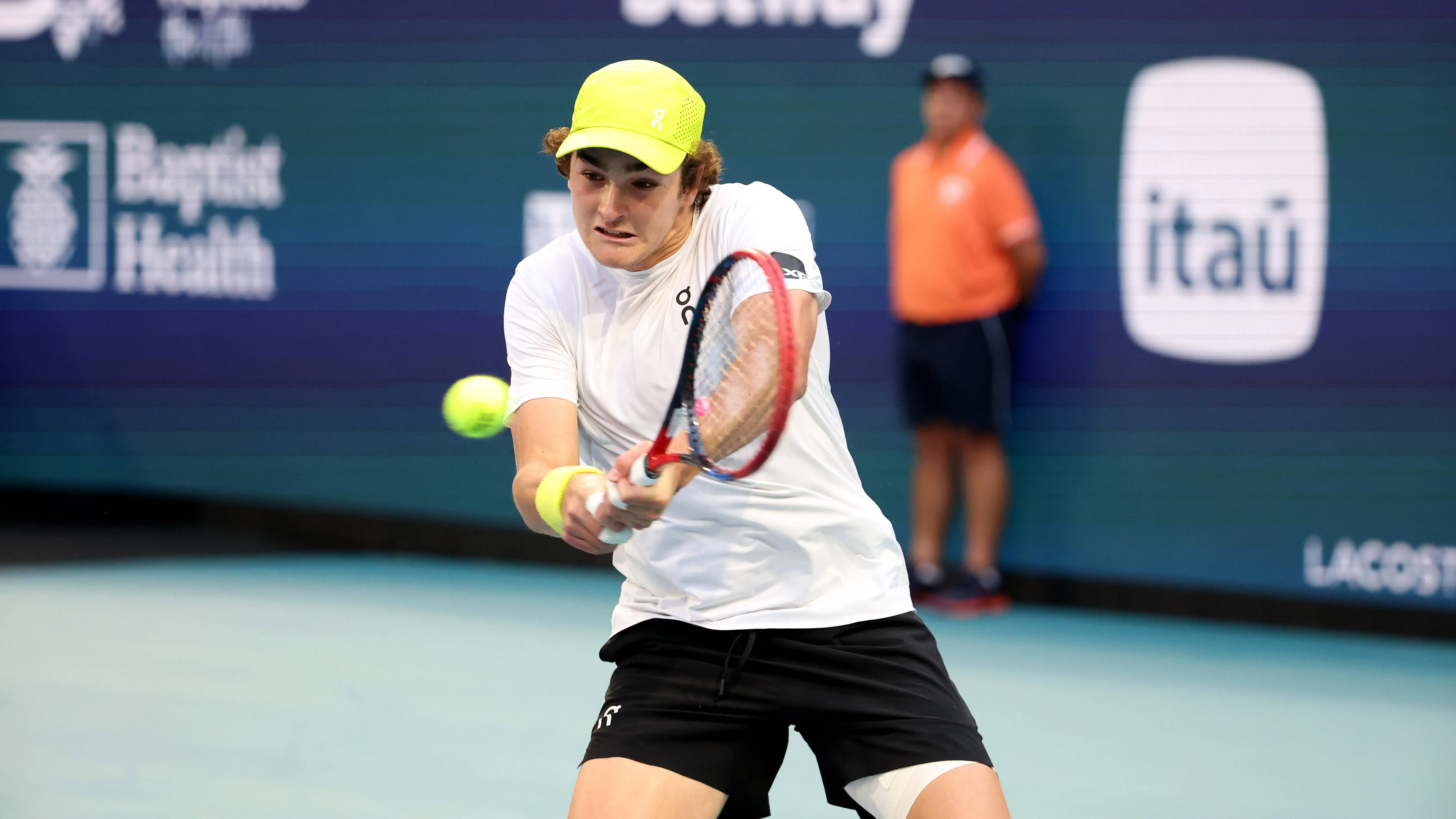 🎾 ТЕНИС МИКС: Тийнейджърът Фонсека ще е на осминафинал в Маями
