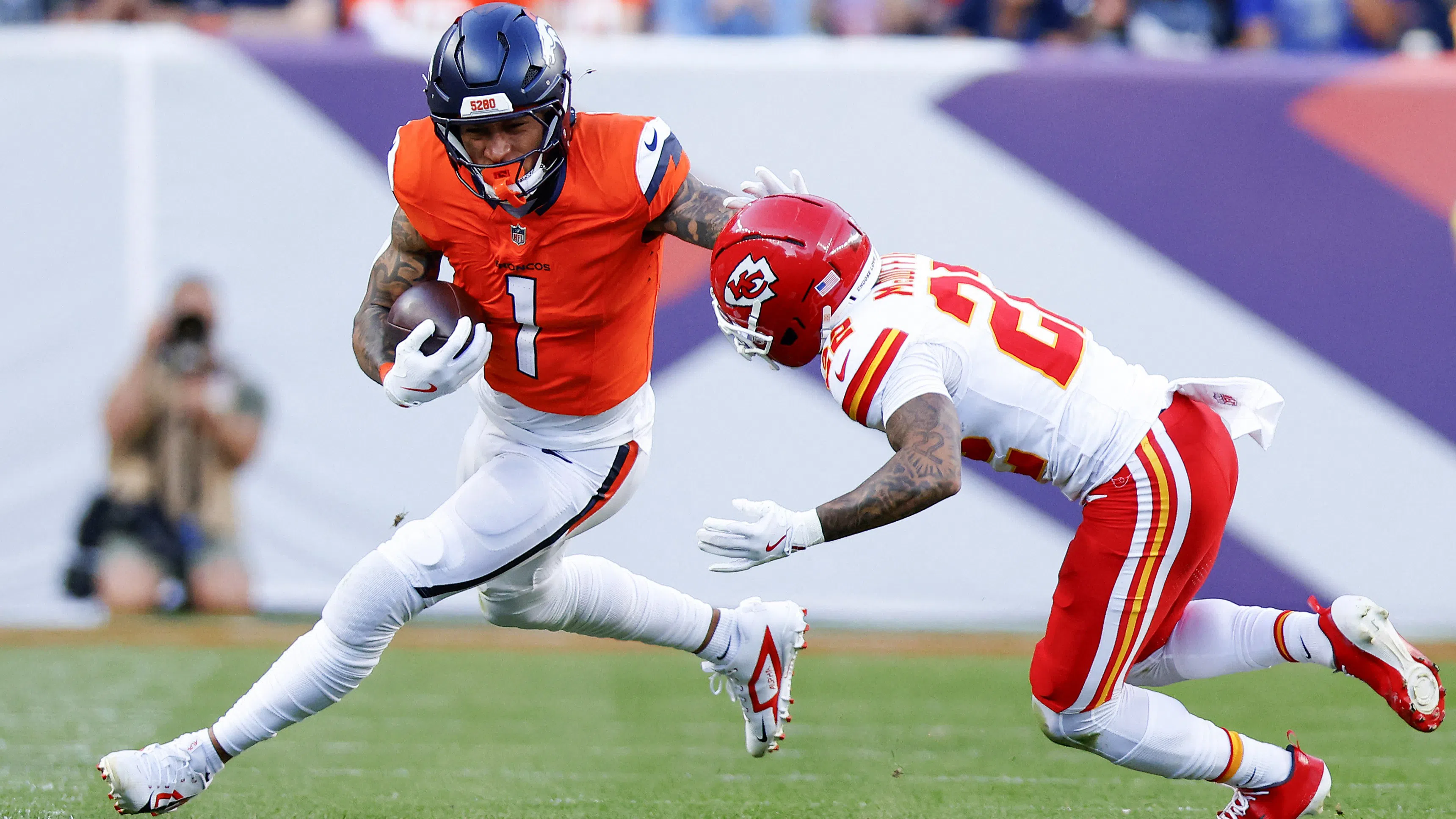 🏈 NFL: Денвър ще натупат здраво Канзас Сити за Коледа