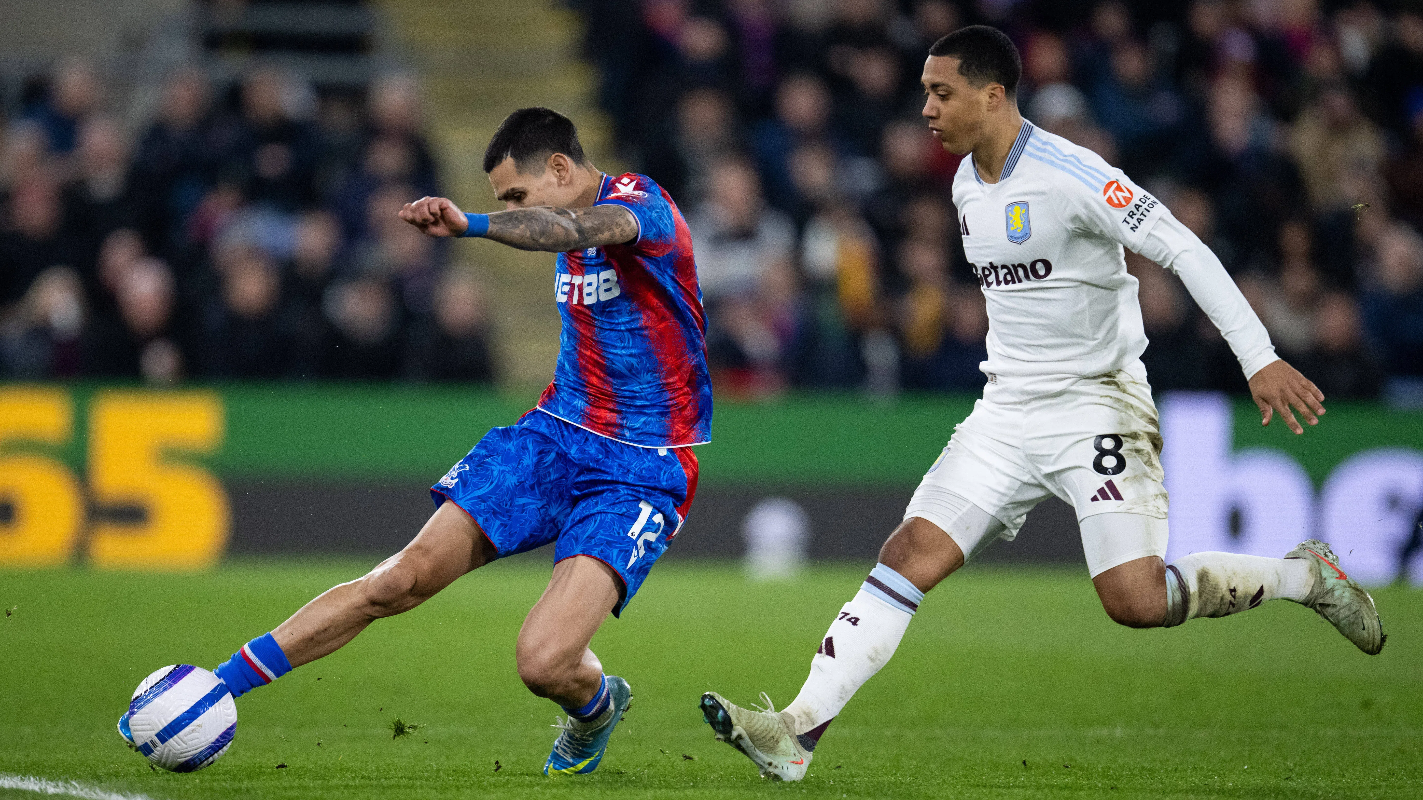 🏴󠁧󠁢󠁥󠁮󠁧󠁿 ФА КЪП: Кристъл Палас и Астън Вила ни готвят ново голово зрелище