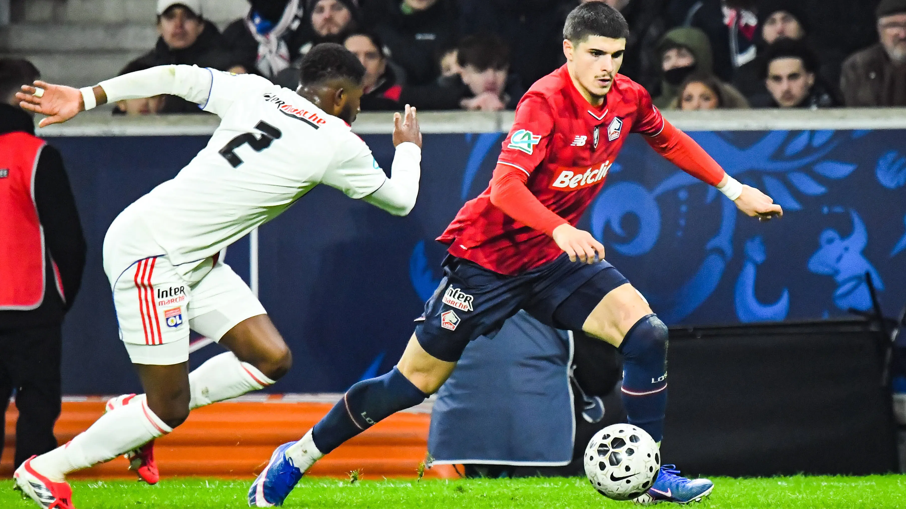 🇫🇷 ЛИГА 1: Черната серия на Лил ще продължи в Лион