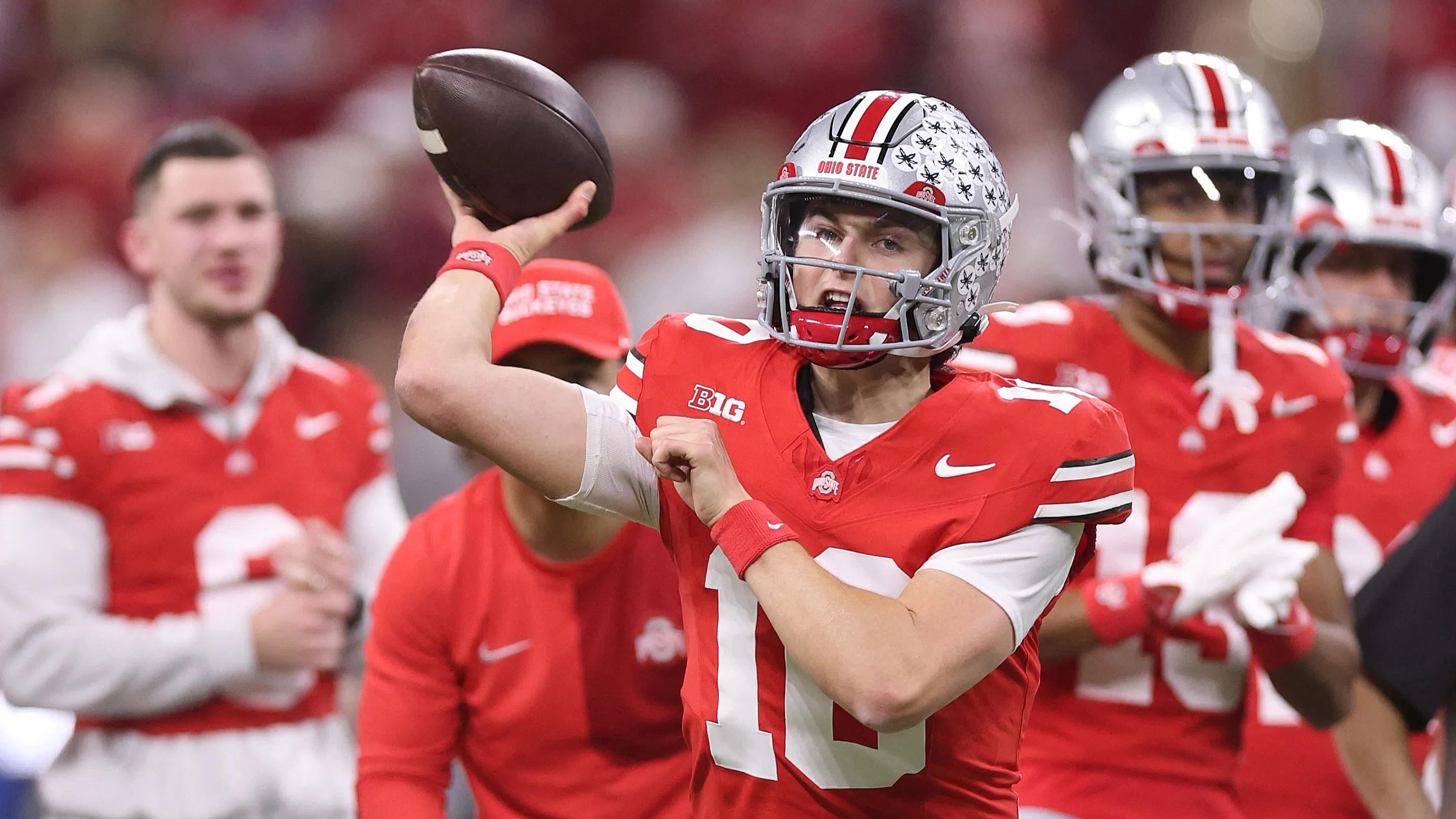 🏈 NCAA: Отборите от Биг 10 ще оберат местата за полуфиналите