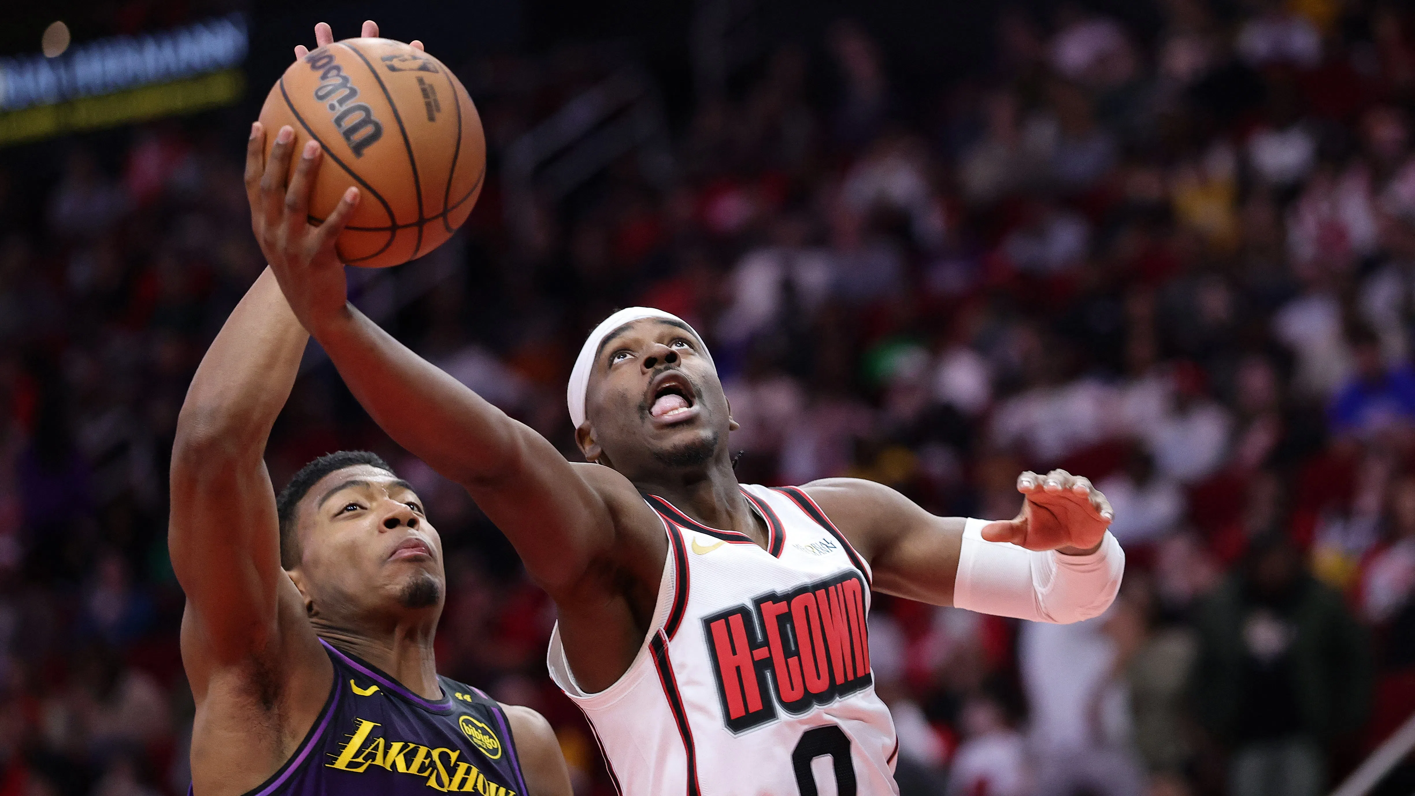 🏀 NBA: ЛА Лейкърс ще вземат второто полувреме срещу Хюстън