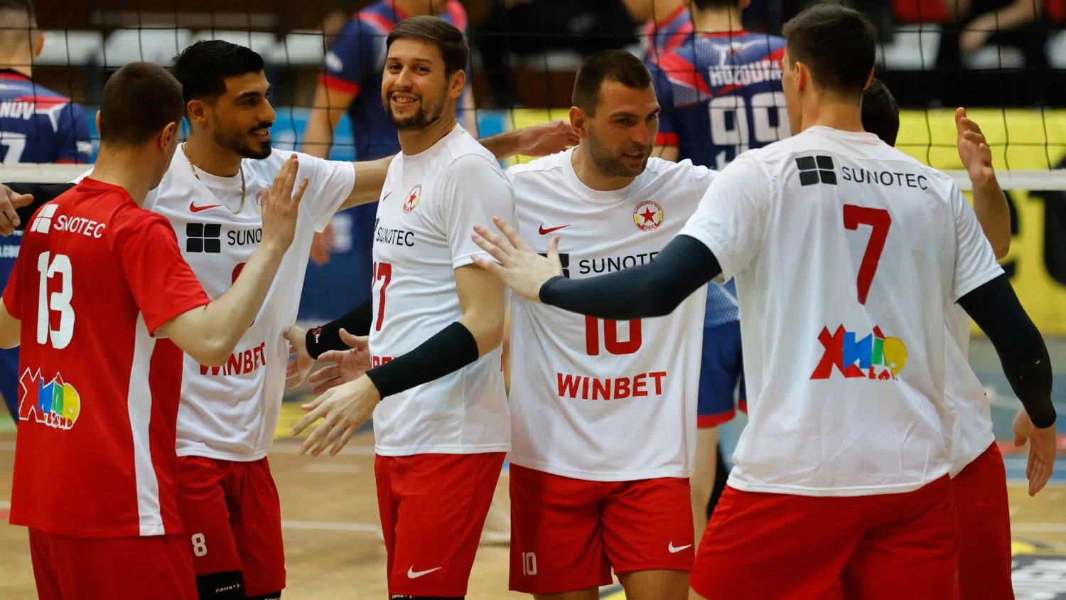 🏐 СУПЕР ВОЛЕЙ: Лесна победа за ЦСКА в дербито на кръга