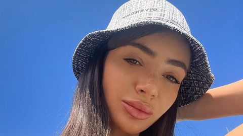 Попфолк дивата Джия се похвали със снимка от Св Влас