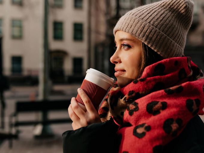 Хороскоп за 2 януари: Овни, забавете темпото, Скорпиони - интуицията ще ви говори