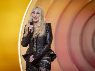 Гаф, който ще остане в историята: Шер предизвика хаос на наградите „Грами“ (Видео)