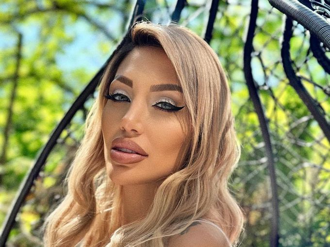 Джулиана Гани за най-кошмарния период в живота си и за това защо е толкова слаба