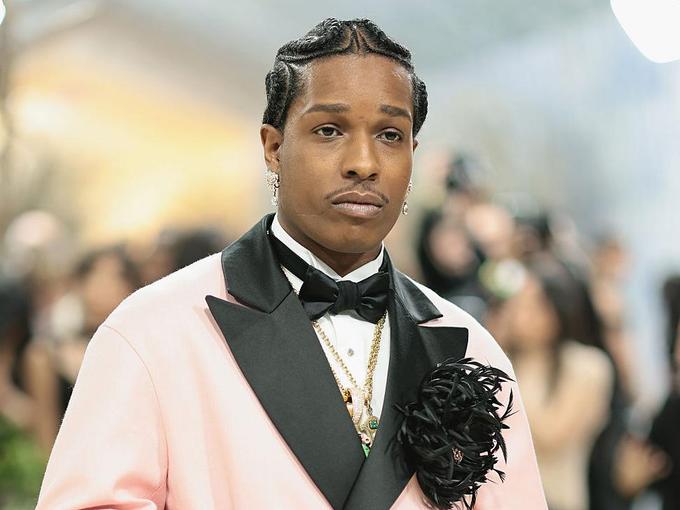 A$AP Rocky с първи концерт в България: Ще доведе ли Риана?