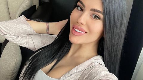 Истината е че с бащата на бебето се разделихме само