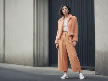 Моден сблъсък между поколенията: 5 грешки, които поколение Z вижда в стила на милениалите