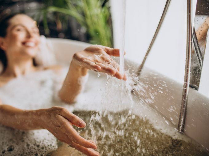 Коса, лице или корем? Първото нещо, което сапунисвате, когато се къпете, разкрива какви сте в леглото