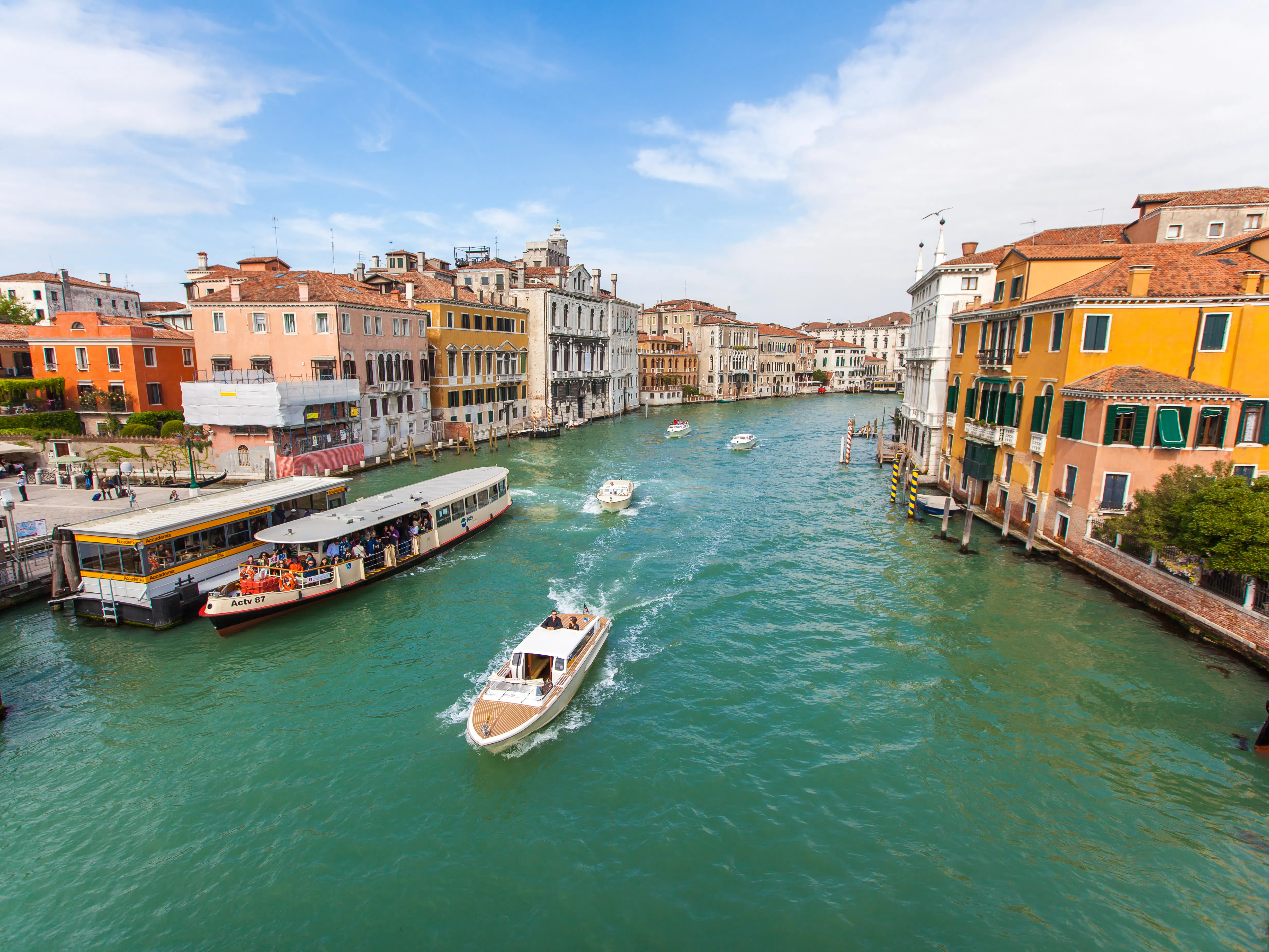 Венеция въвежда нови правила за туристите в града