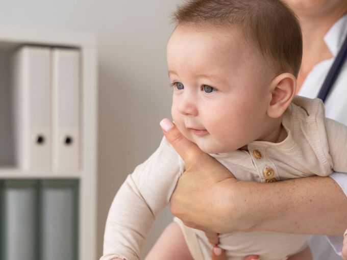 Проф. Кантарджиев: Заразяването с морбили започва дни преди появата на обрива