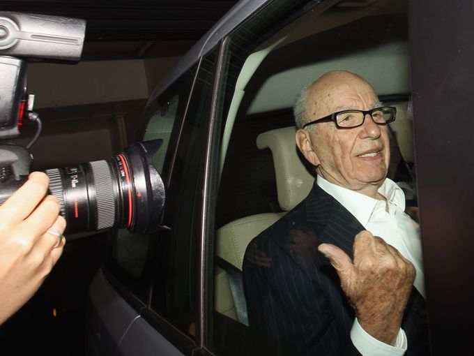 93-годишният магнат Мърдок се ожени за пети път: Новата му съпруга не е коя и да е