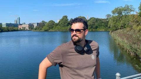 Едва ли има зрител който да остане безразличен към усмивката