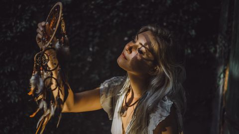 Забелязвате ли че в живота ви се появяват хора родени