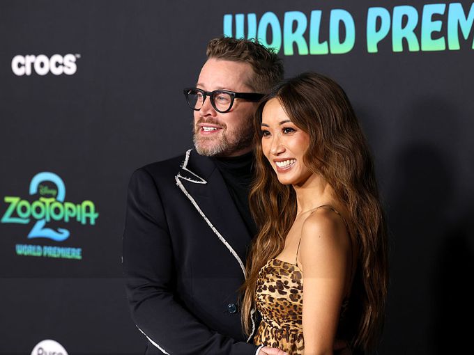 Когато времето се срещна със спомена: Героите от "Сам вкъщи" застанаха лице в лице със себе си от 1990 г.