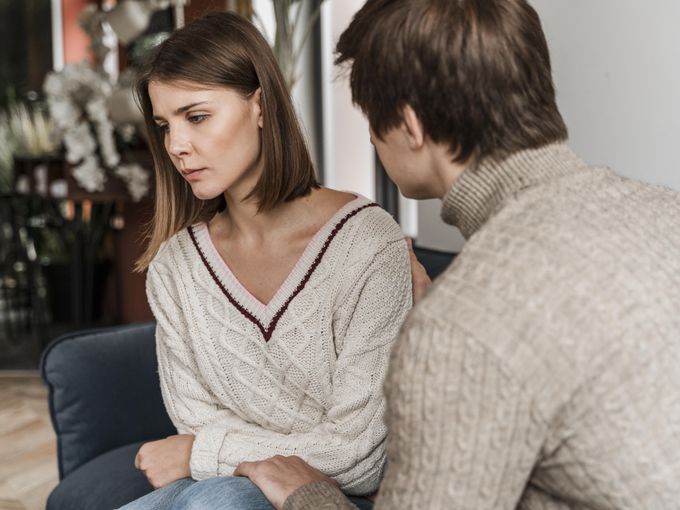 Две теми, които е по-мъдро да премълчите пред партньора си