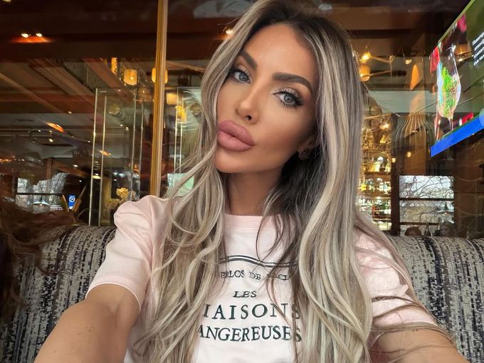 Патриотично: Златка Райкова и Светлана Василева заведоха децата в Банско