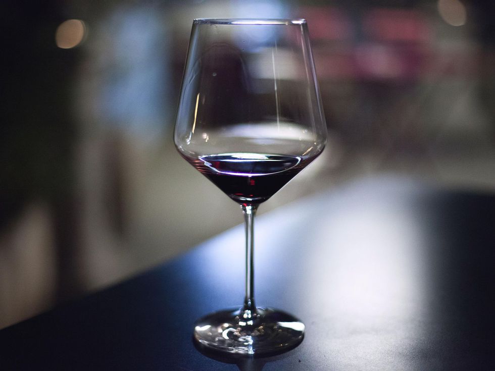 Ето защо опитните домакини винаги слагат чашите за вино в съдомиялната, а не ги мият на ръка