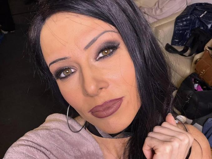 Весела Бабинова каза официално "да" и вече е Зомбори