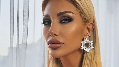 Джулиана Гани винаги знае как да привлече вниманието а също